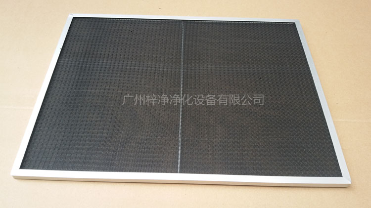 尼龍網(wǎng)初效過(guò)濾器骨架采用直徑為6mm的鐵絲焊接處理,目的防止過(guò)濾器變形。 尼龍網(wǎng)初效過(guò)濾器骨架采用直徑為6mm的鐵絲焊接處理,目的防止過(guò)濾器變形。