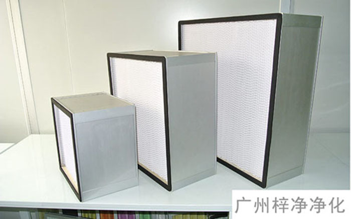 F-S有隔板中效空氣過濾器主要用于制藥、電子、食品廠房中潔凈/空調(diào)/通風(fēng)系統(tǒng)的中級過濾。