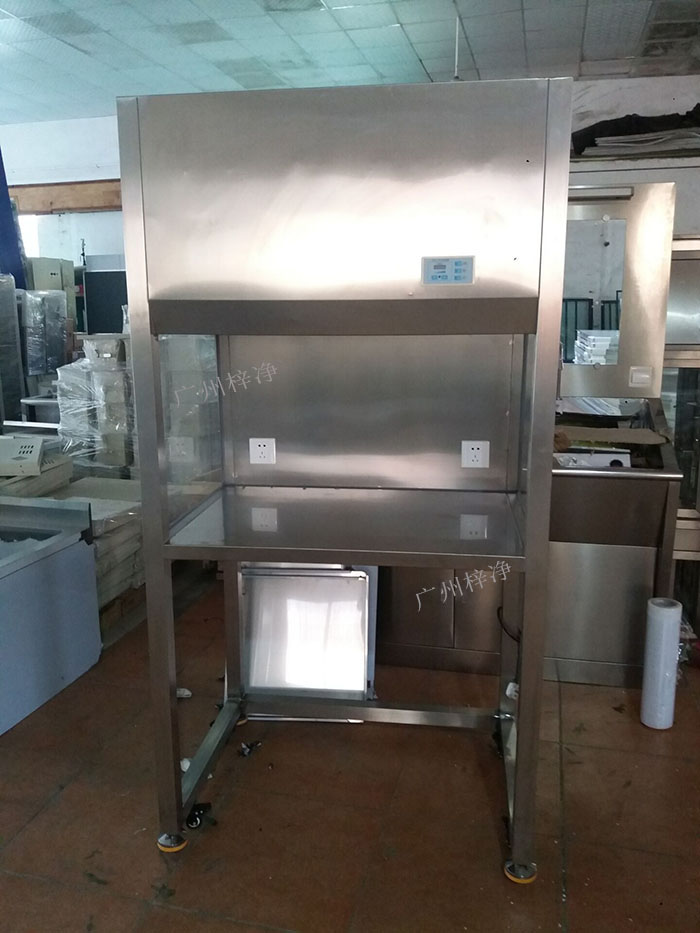 升降門超凈工作臺又稱為升降門潔凈工作臺、推拉門超凈工作臺、無菌工作臺 升降門超凈工作臺又稱為升降門潔凈工作臺、推拉門超凈工作臺、無菌工作臺